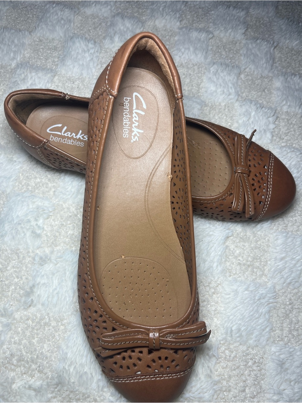 Clarks Brown Perforated Bow Ballet Flats - Picture 4 of 10